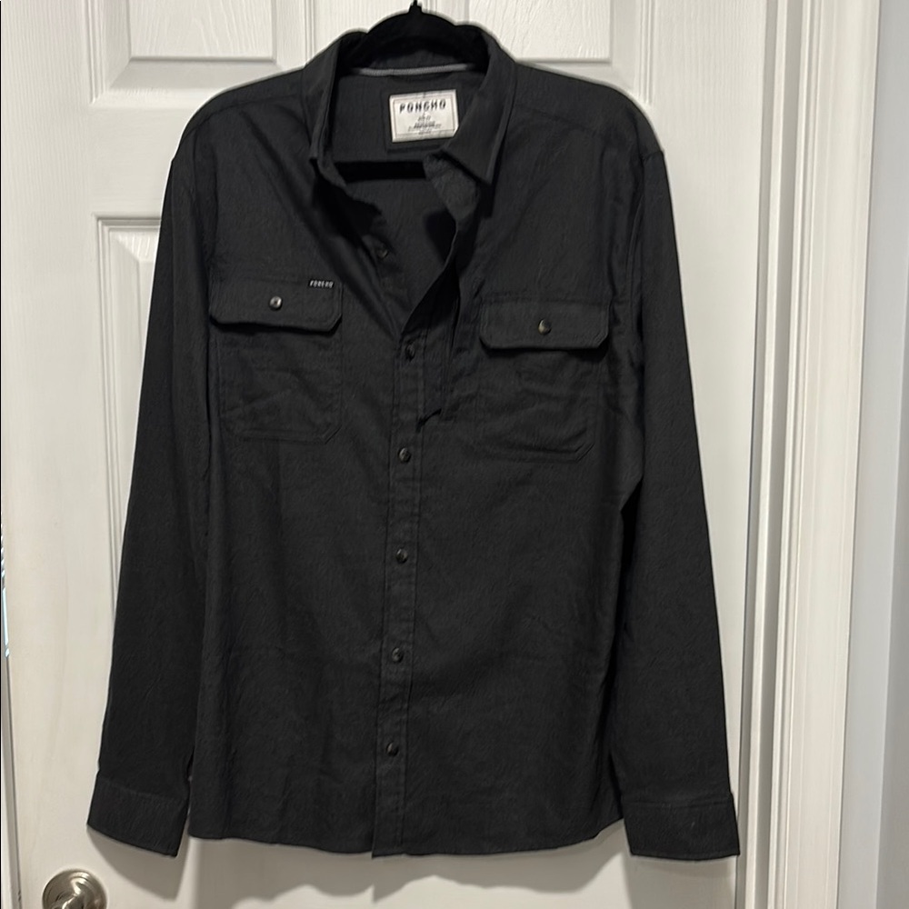 Men’s Gray Casual Button Down Shirt with Pick Pocket-proof feature
